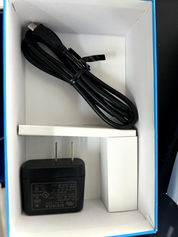 FreedomPop MiFi 500 4G LTE Mobile Hotspot Device