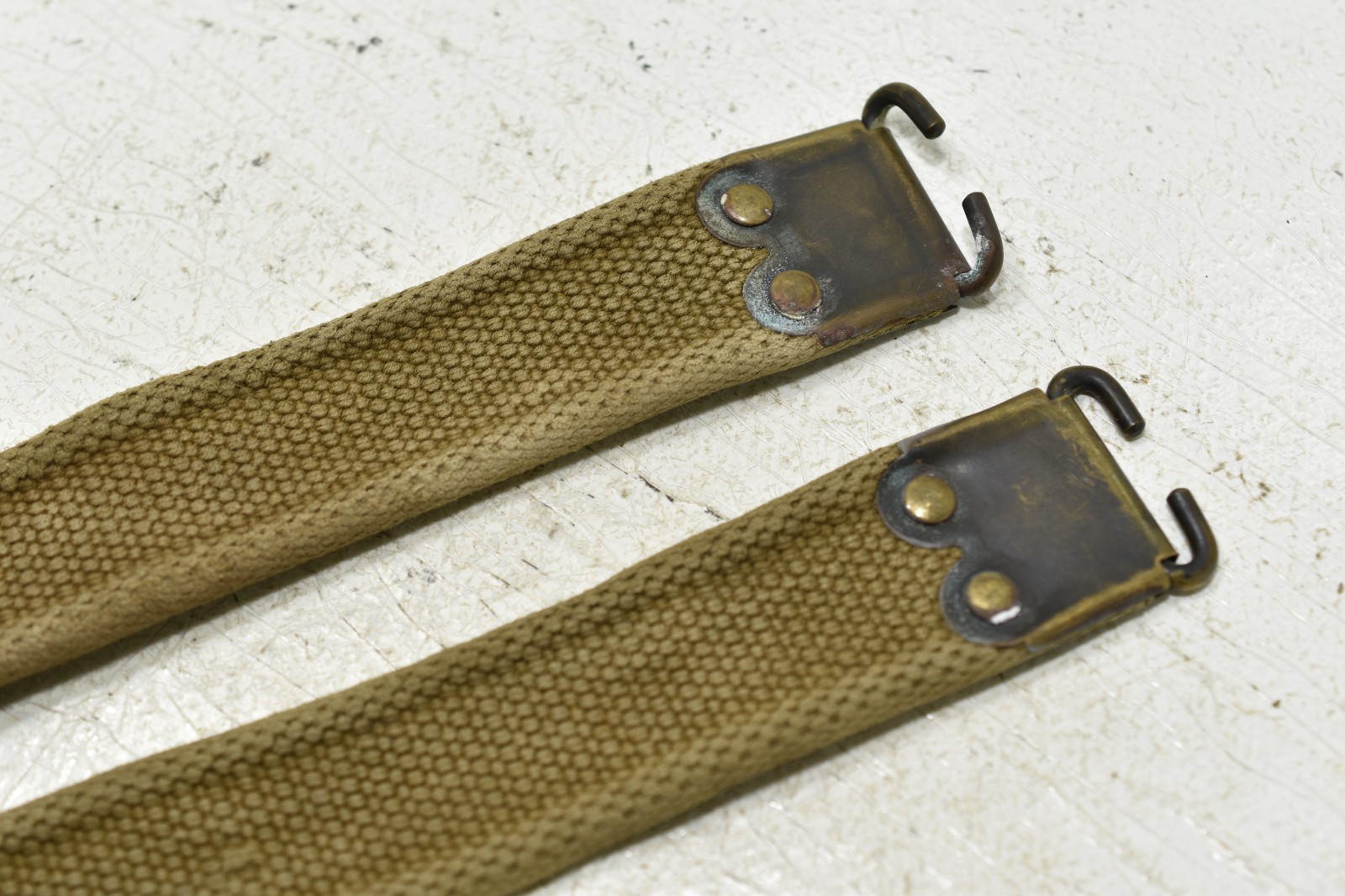 Lee Enfield WWII era 52" MKII Rifle Sling Canvas Green/tanish?