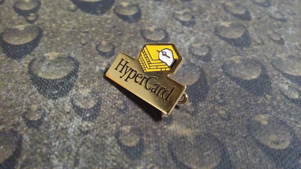 HyperCard Apple computer vintage pin badge