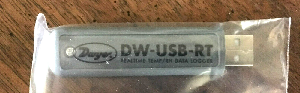 Dwyer DW-USB-RT Real Time USB Data Logger Temp, humidity, dew point
