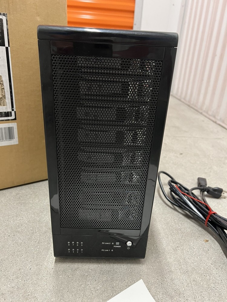 Rosewill RSV-S8 8-Bay 2.5" & 3.5" RAID Storage Enclosure System Server C32