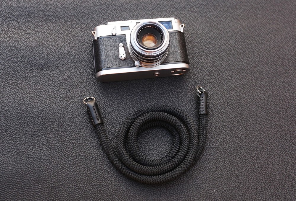 Black Climbing Rope Camera Strap – Minimal & Durable