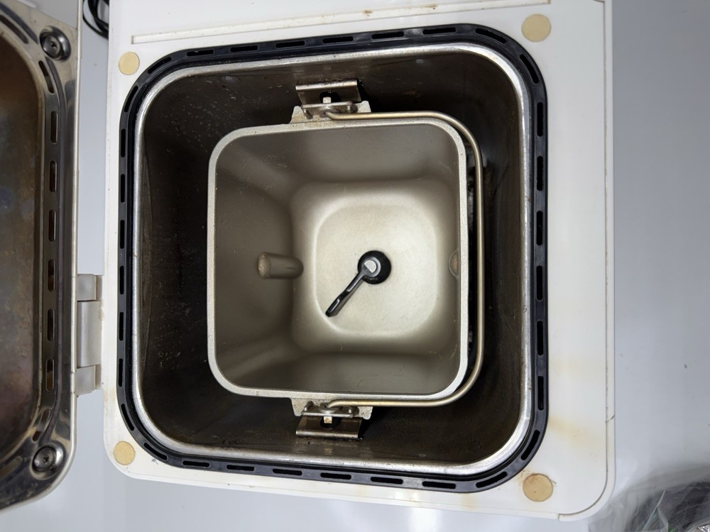 Maxim Accu-Bakery Bread Machine BB-1 Bread Maker