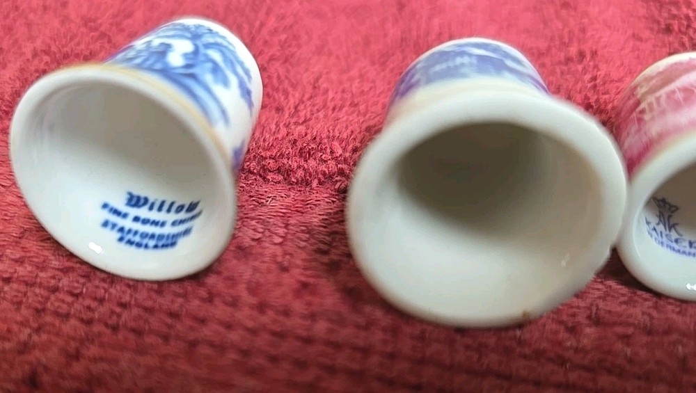 6 Vintage Thimbles