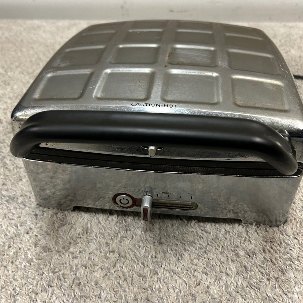 Michael Graves Waffle Maker Design 4 Slice Silver Chrome TSK-2926BW Modern