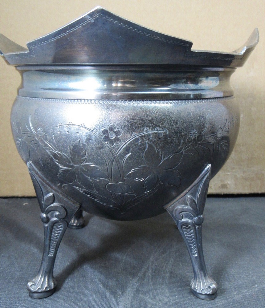 VICTORIAN SILVER PLATE TEA SET 5 PIECE MERIDEN 1880'S EX. CONDITION ENGRAVED