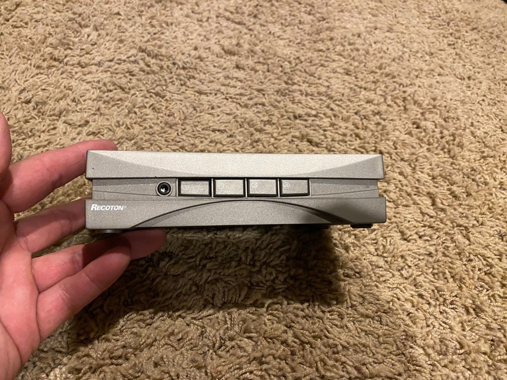 Recton 4-Input 1-Output AV Selector Switch RCA Composite S-Video