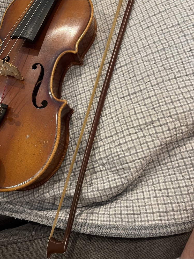 1977 E.R. Pfretzschner Violin With Bow And Case