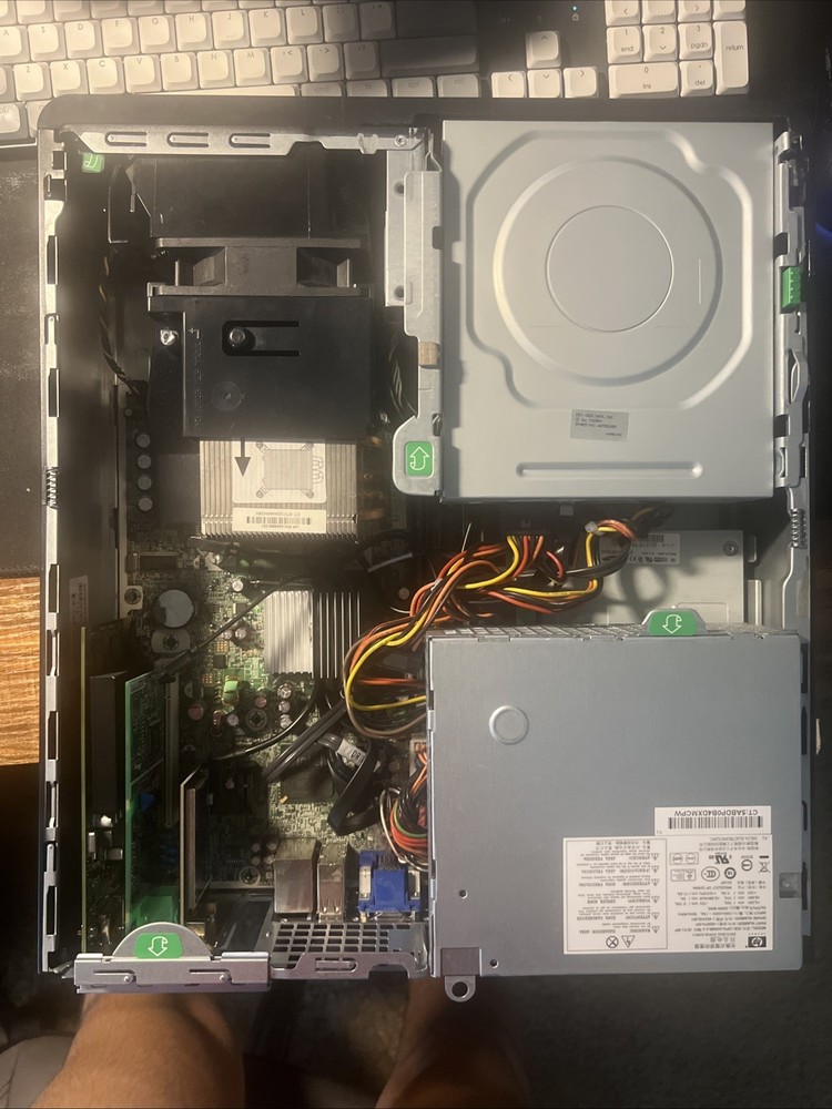 HP Low Factor Desktop Computer - With Intel 9500 Quad