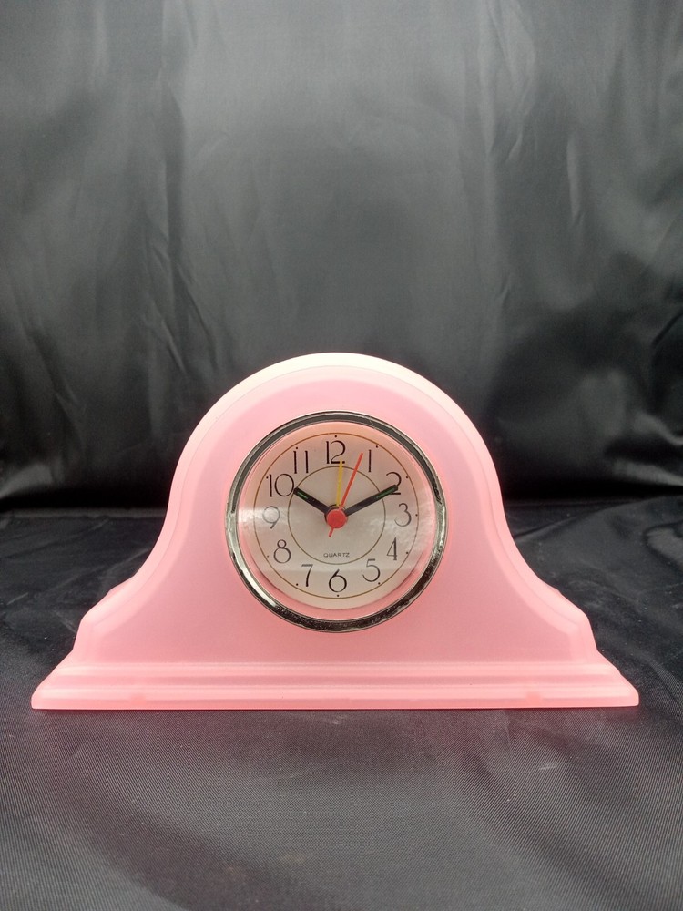 PINK  STYLIST QUARTZ CLOCK