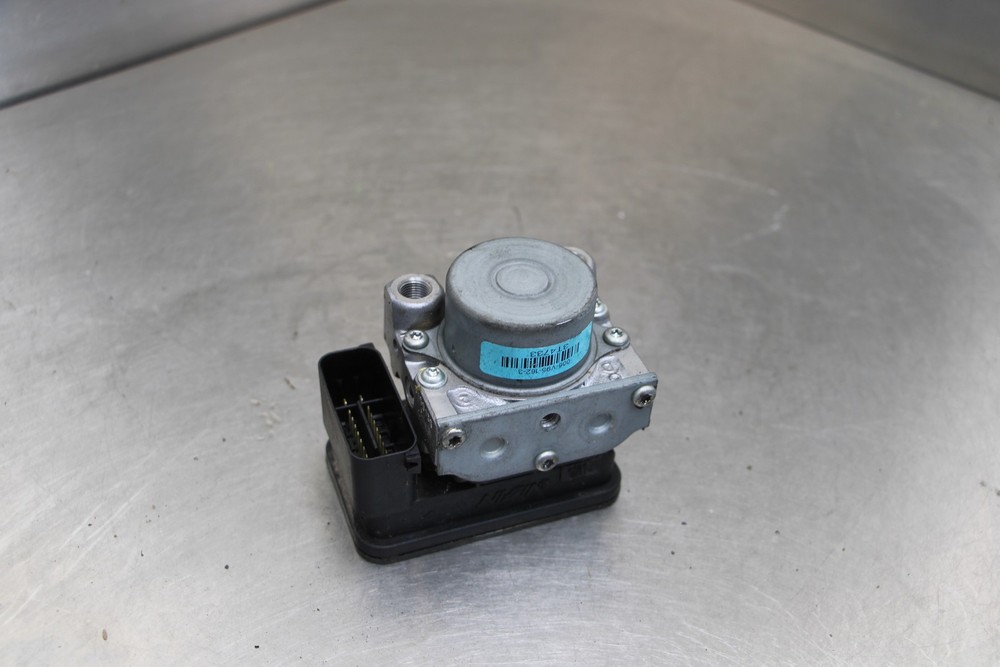 15-18 HONDA CB300F CB300 ABS PUMP UNIT MODULE