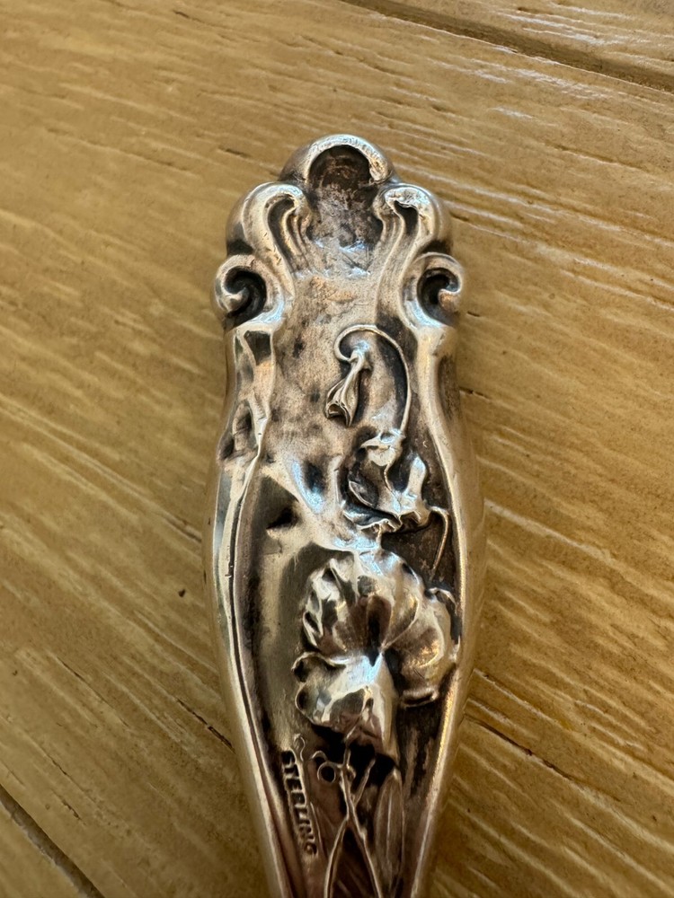 Antique Sterling Silver Handle Button Hook Art Nouveau Flower Design & Monogram