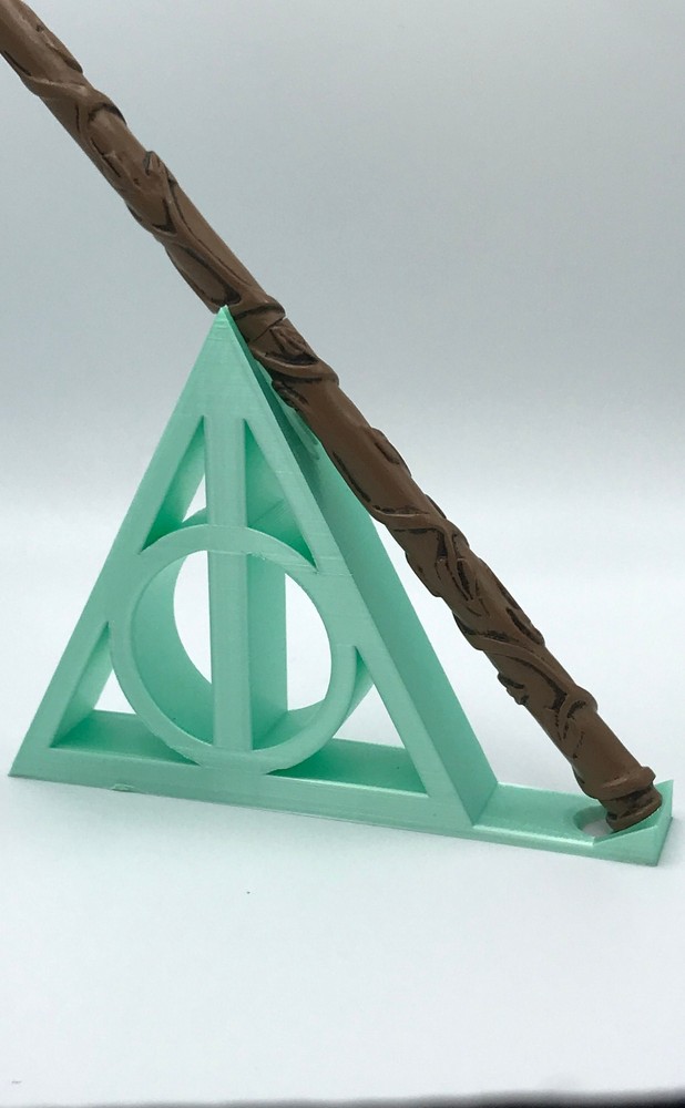 Wand Holder Stand to Display your Magic Tool