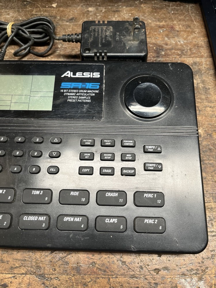 Used Alesis SR 16 16 Bit Stereo Drum Machine