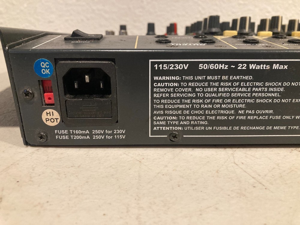 Studiomaster Logic Twelve Mixer