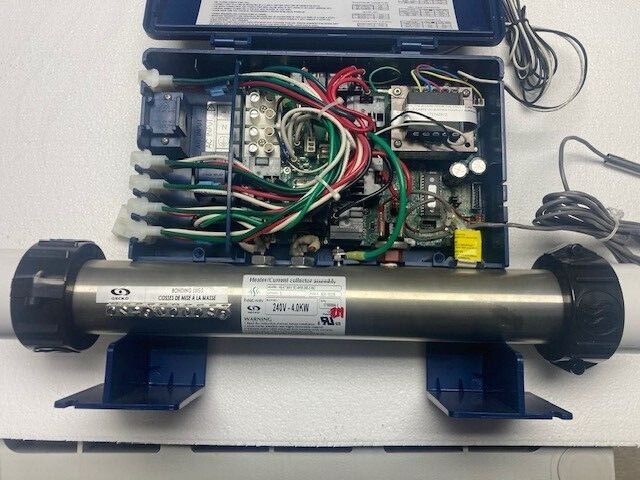 Gecko S ClassSpa Pack w/Heater and Topside Complete