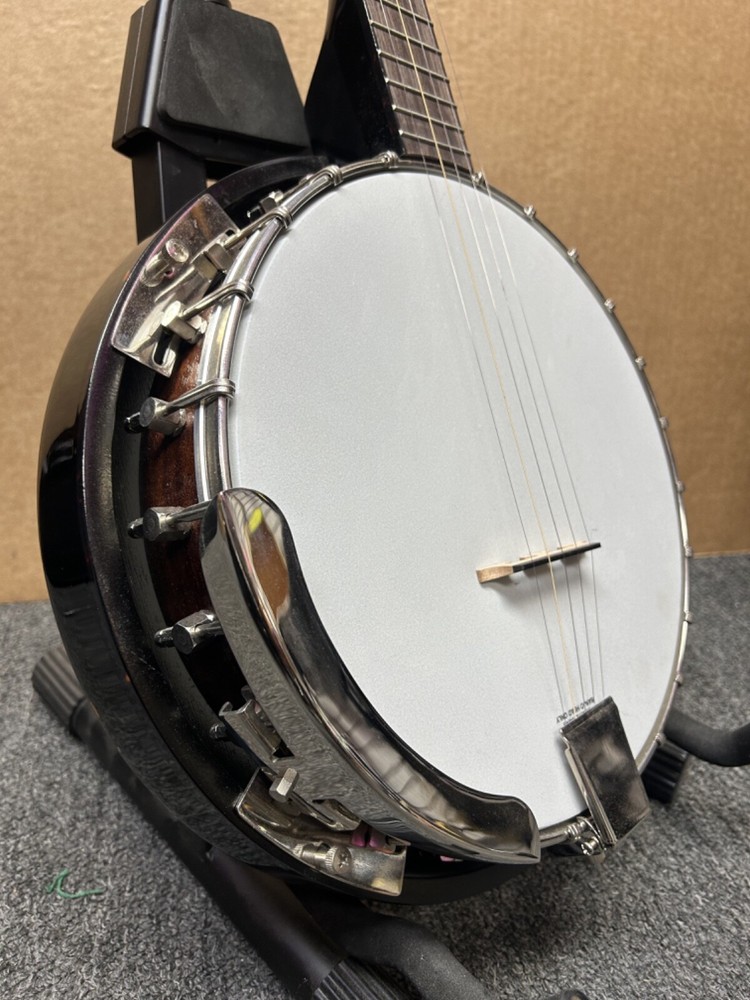 Savannah 5 String Banjo With Free Hardshell Case