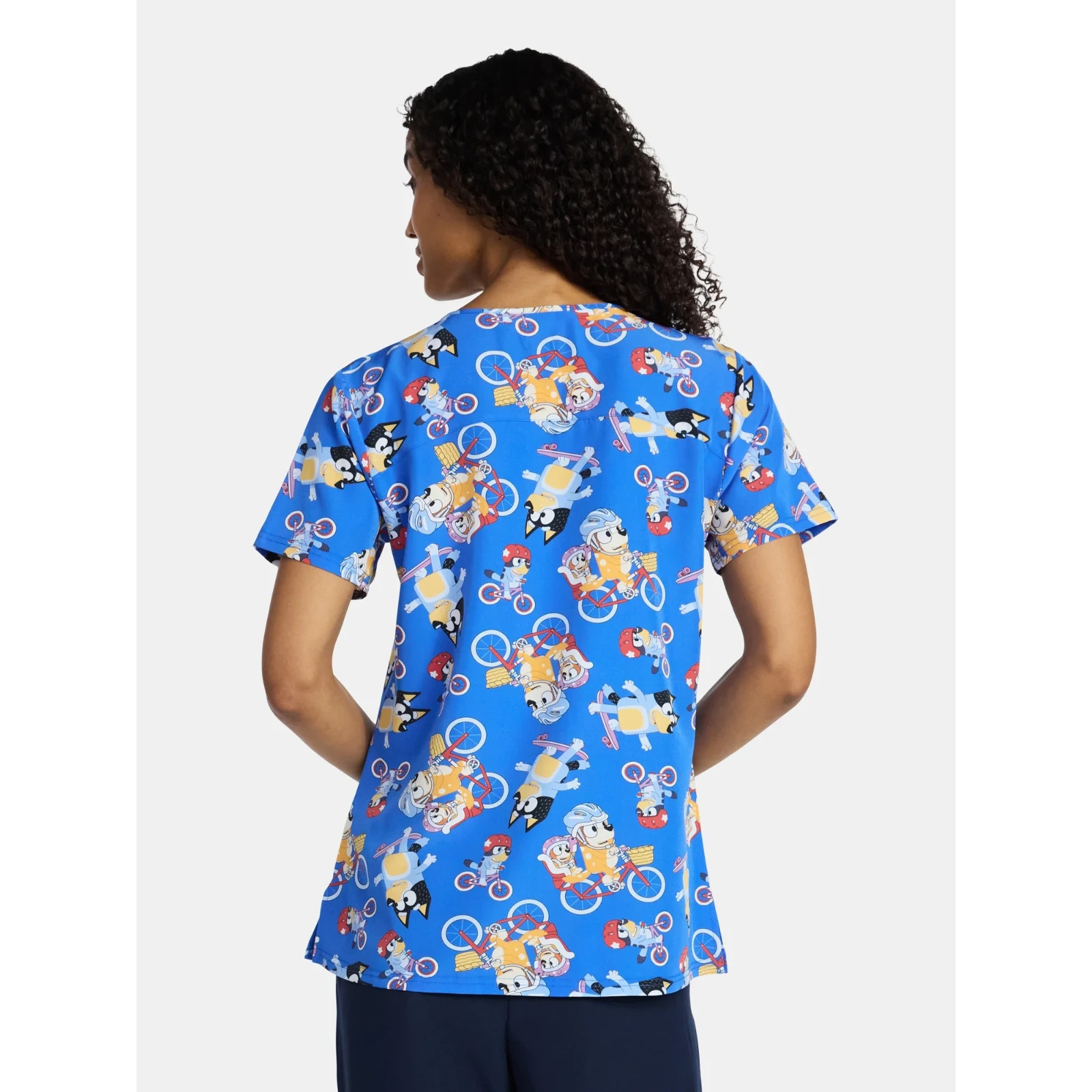 BLUEY GRAPHIC SCRUB TOP ASST SIZES BRAND NEW