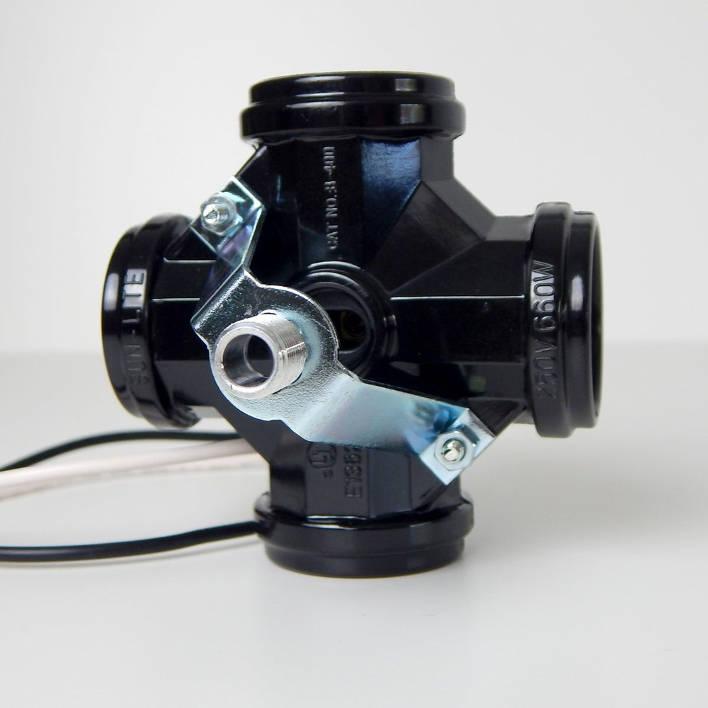 4-Light Phenolic Standard/Medium Base Cluster Socket Assembly