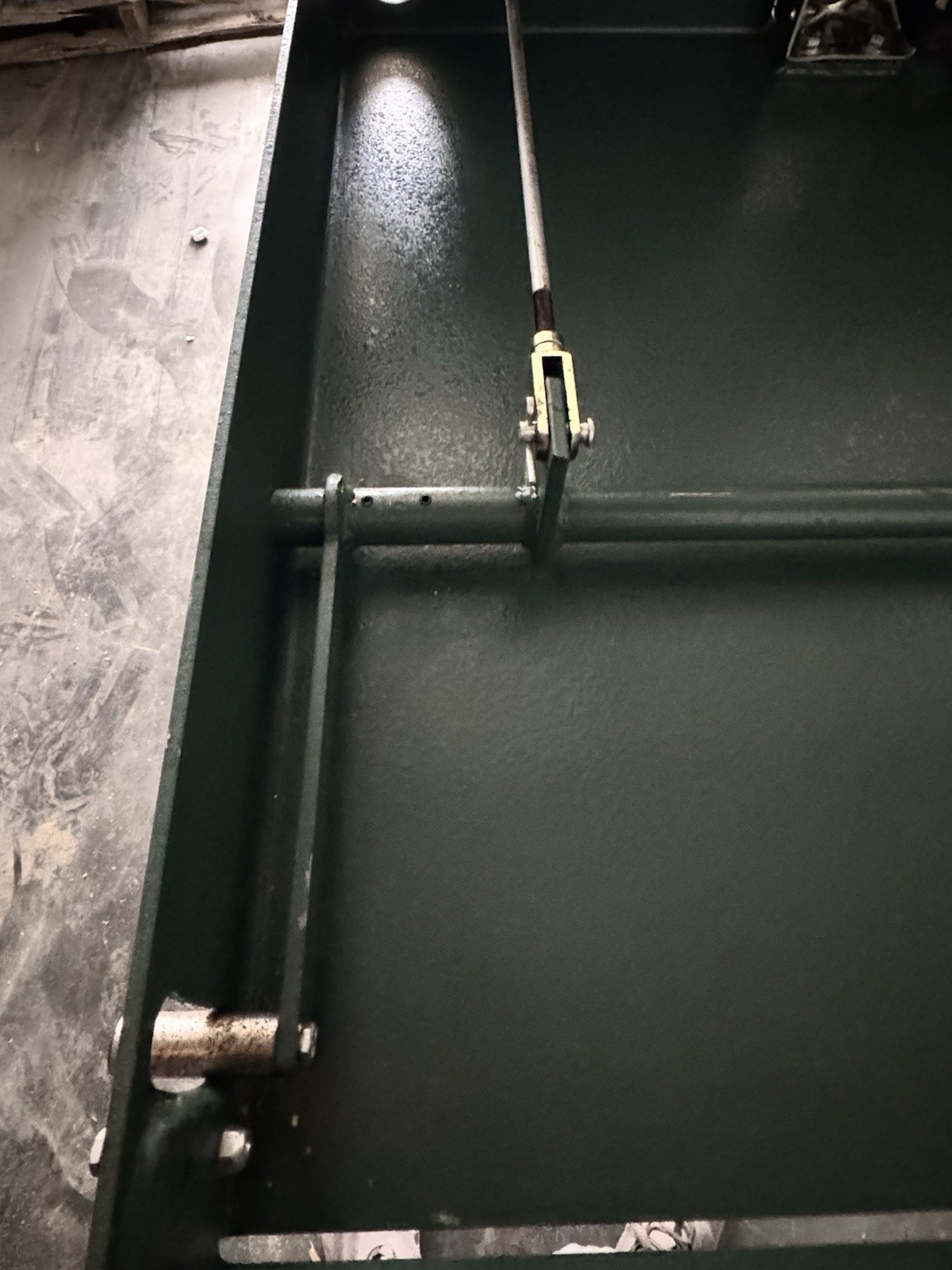 BEECH 1000 lbs Lift Truck GW-2006 For 15kv Gear