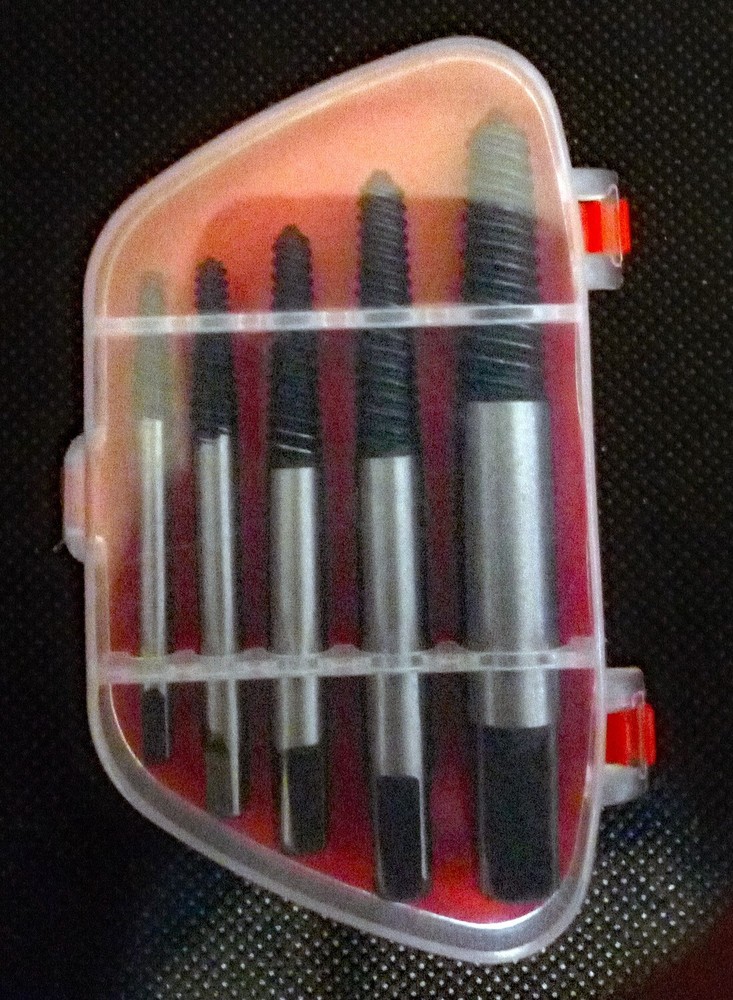 New in Factory Package 5 pc. Screw Bolt Extractor Puller Set Broken Bolt