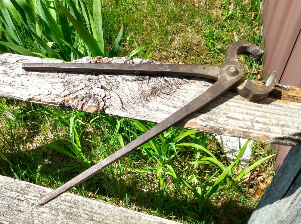 Antique Hand Forged Blacksmith Nippers 1900s