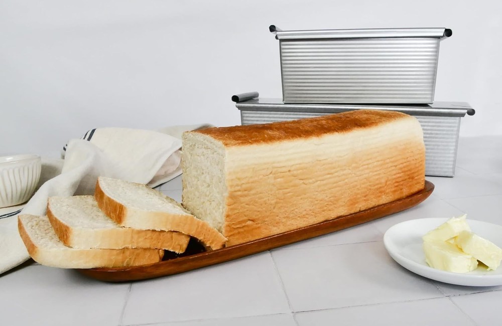 Professional Pullman Loaf Pan, 9x4 Inch, Nonstick Coating