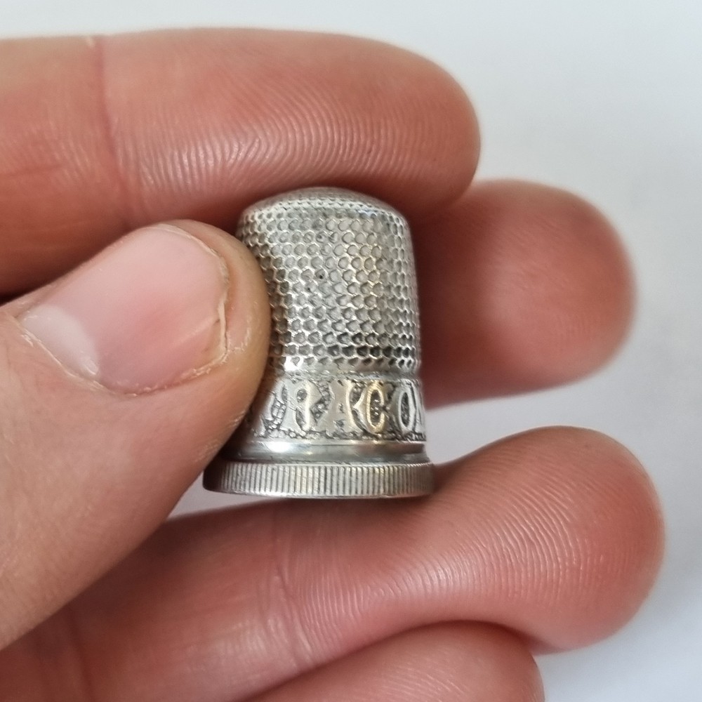 Vintage Solid Silver Thimble "Ilfracombe" Hallmarks Rubbed