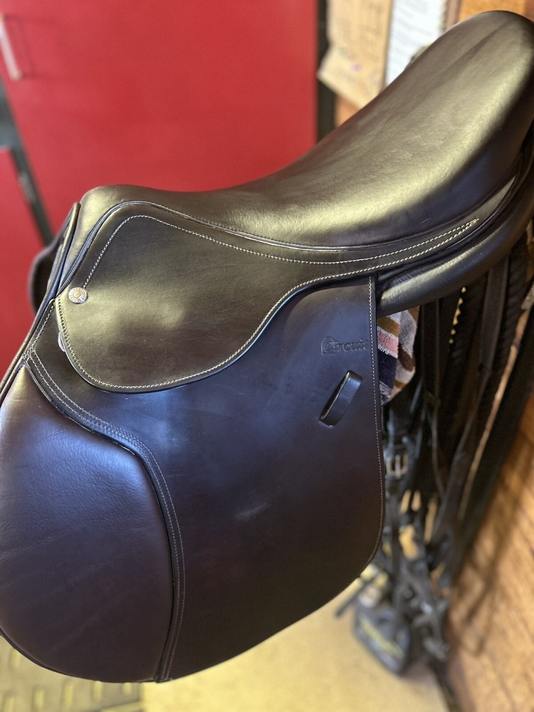 close contact saddle 18