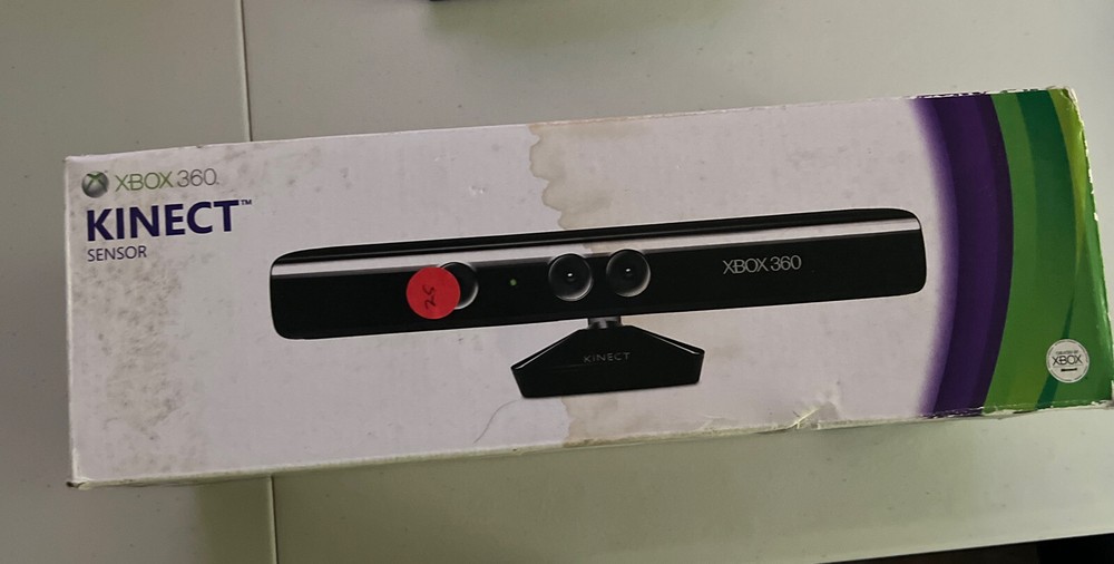 Microsoft LPF-00004 Motion Sensing Gaming Controller For Xbox 360 Plus 3 Games