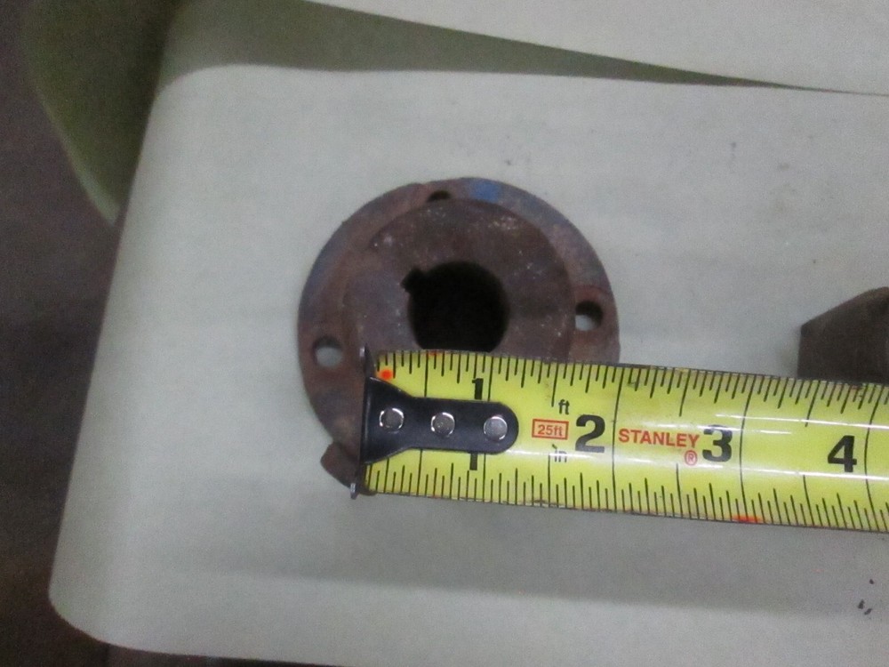 Propellar shaft log with coupler