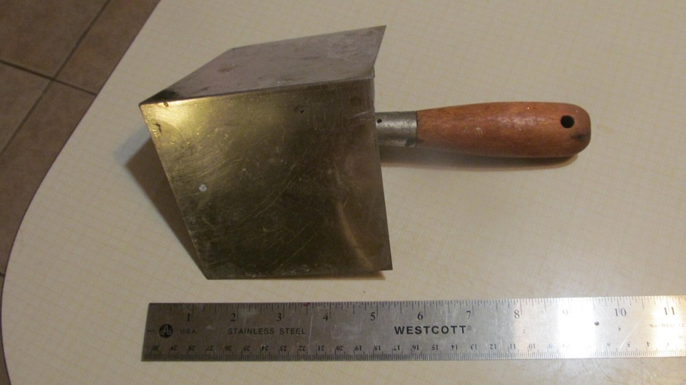 Hyde 4 Inch Drywall Corner Tool For Inside Corners