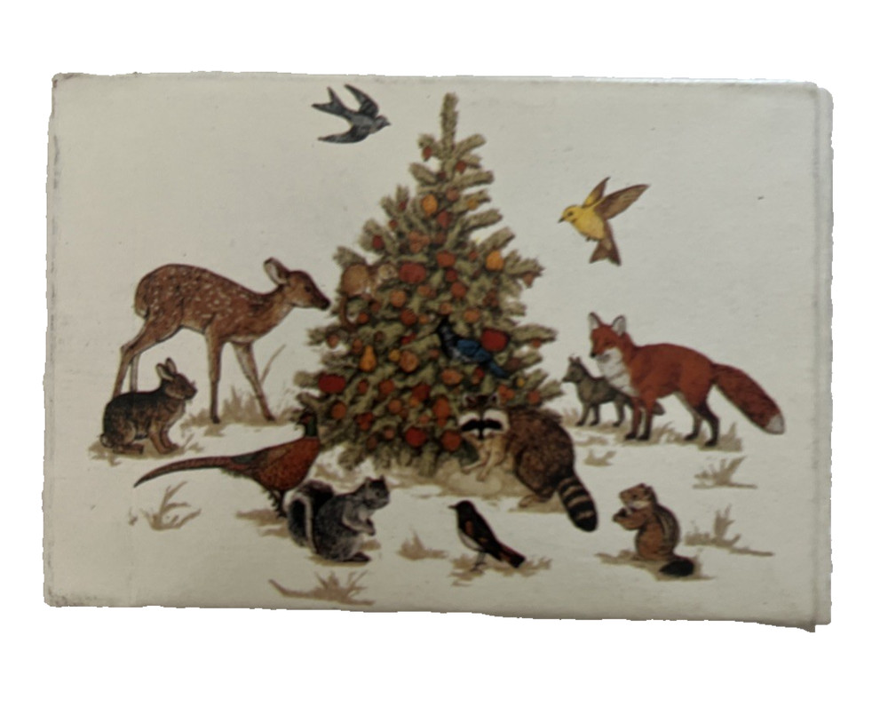 PRE-OWNED Vintage WILD ANIMALS AROUND A CHRISTMAS TREE Playing CARDS - 1990's