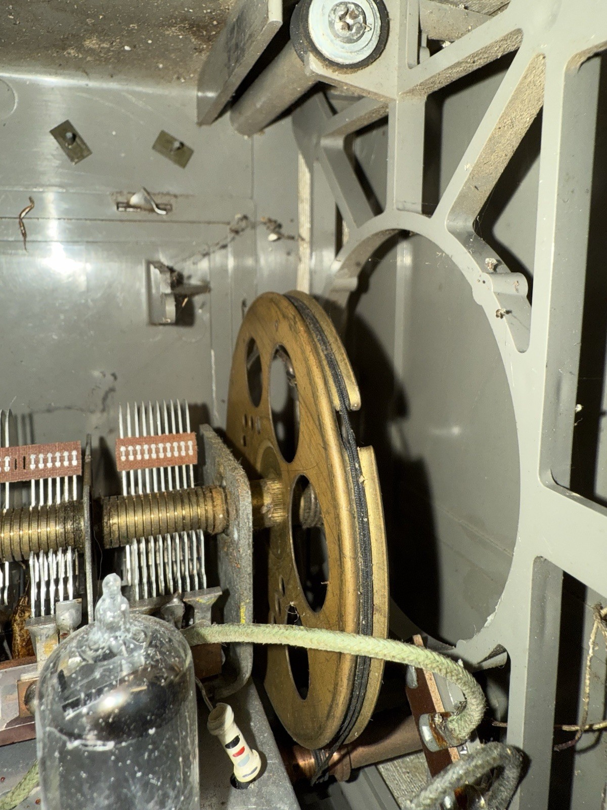 Vintage RCA Victor AM 5-Tube Radio 6-BX-63