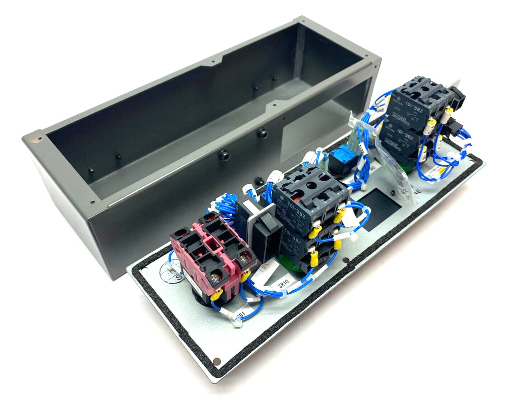 Fanuc A05B-2690-C400 Robot Emergency Operations Panel Unit