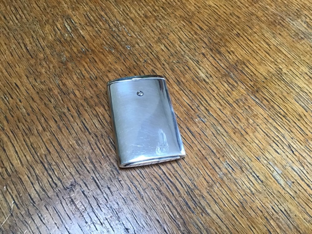 ANTIQUE SOLID SILVER ADVERTISING (BOOKMAKERS) VESTA CASE B’HAM 1925 (48g)