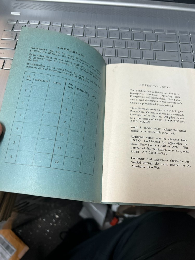 RAF post WW2 Pilots Notes SEAFIRE 47 Royal Air Force Pilot's book