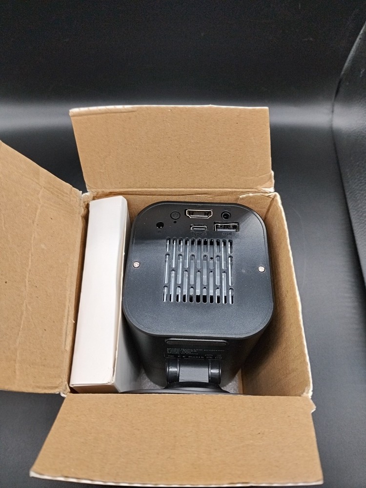 LED Mini Life Style Projector by Light Source Type C , HD Or USB Black