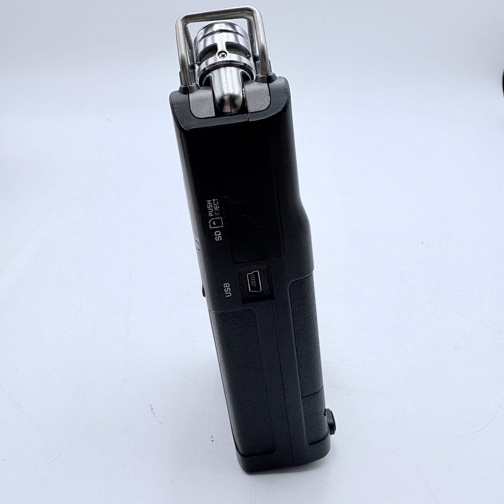 Tascam DR-40 Linear PCM Recorder