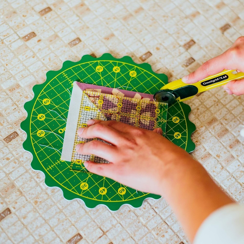 8" 360 Rotating Self-Healing Cutting Mat