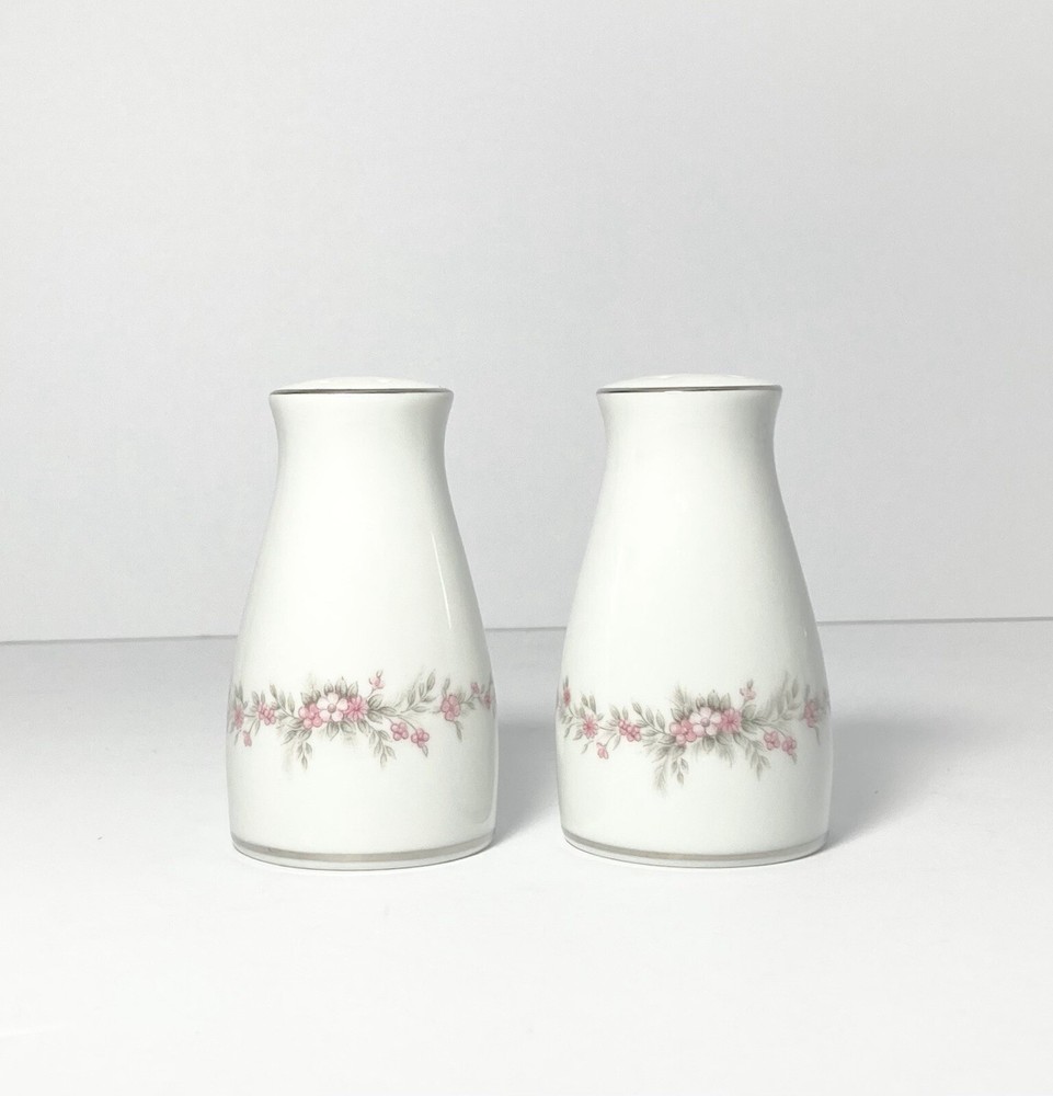 Noritake “Rosepoint” 6-Piece Porcelain Dinnerware Serving Hostess Set