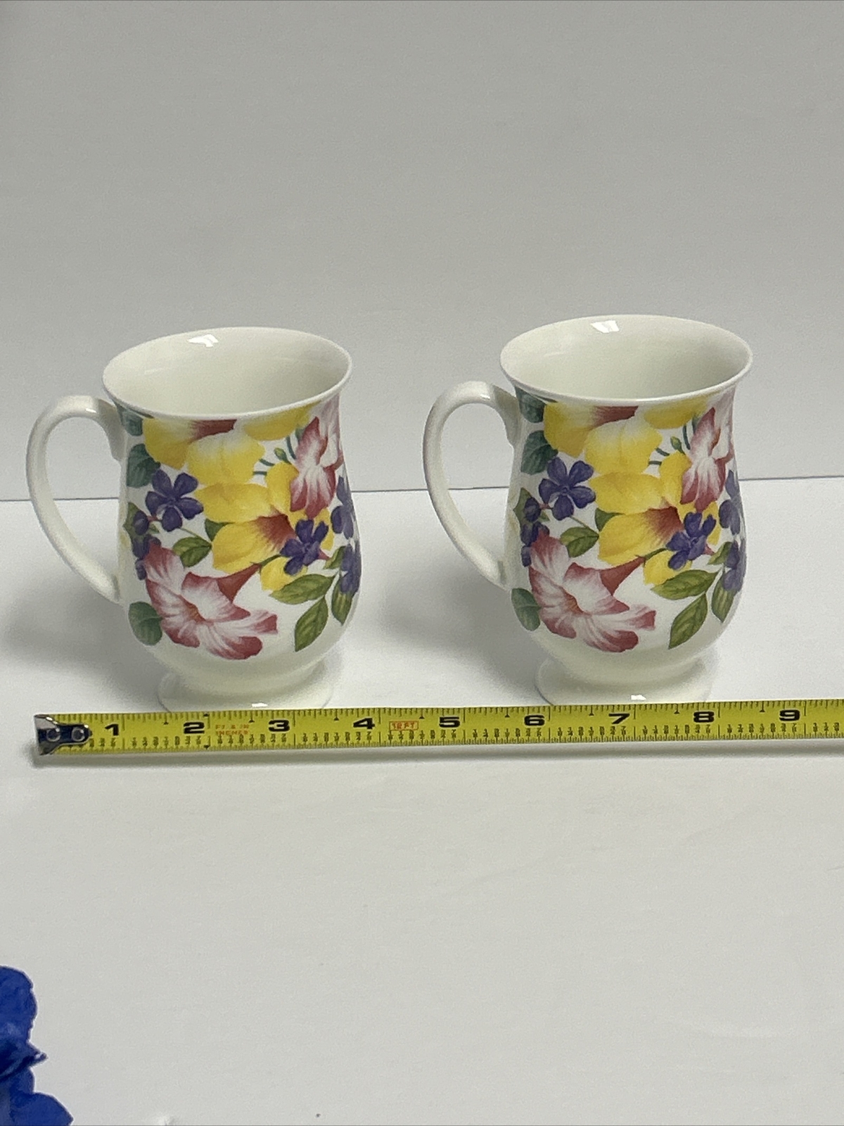 2 WREN china MUGS Mayflower Floral England Queen Elizabeth SHIP QE2 Tea Coffee