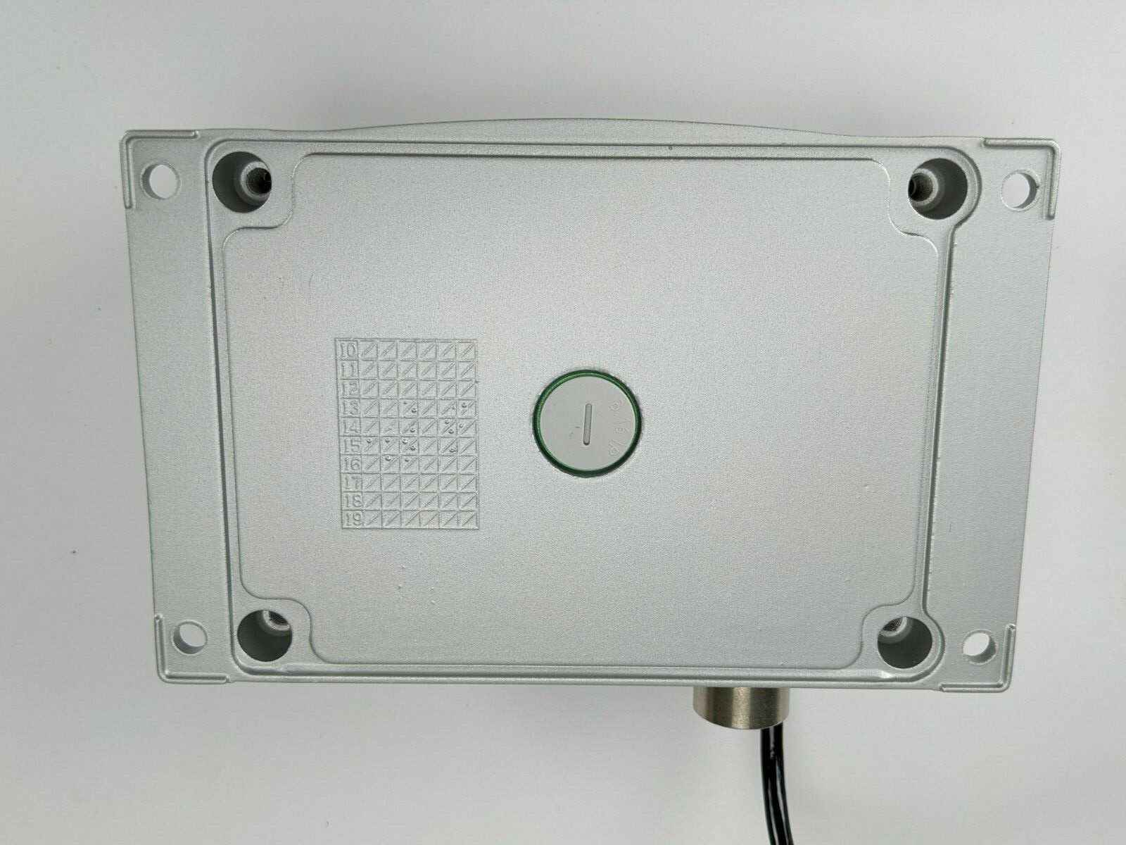 VAISALA HUMIDITY AND TEMPERATURE TRANSMITTER HMT333 HMT330 **NEW