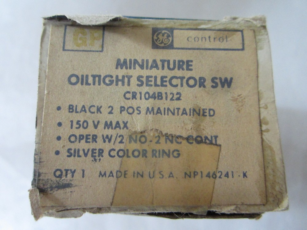 GENERAL ELECTRIC CR104B122 MINIATURE OILTIGHT SELECTOR SWITCH