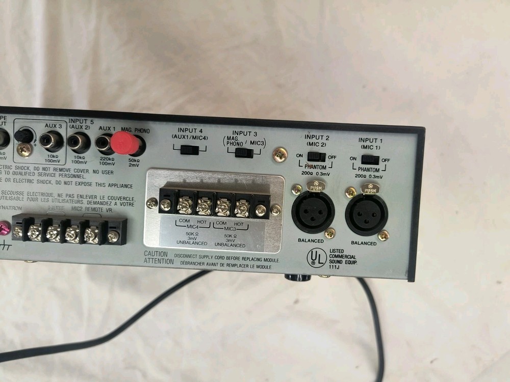 TOA A-512 A 70 VOLT AMPLIFIER