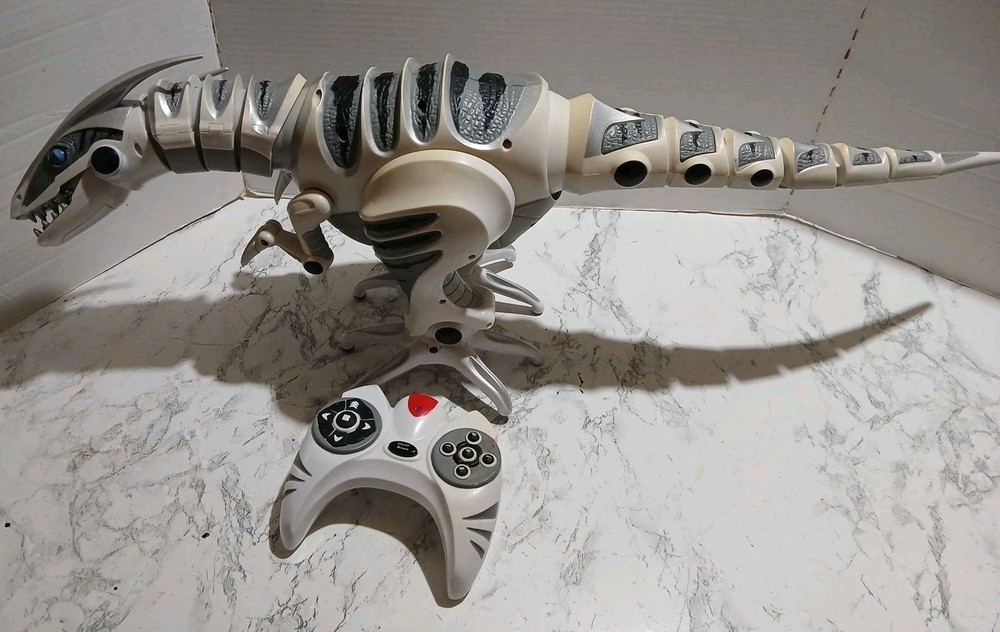 2005 WowWee Remote Control Roboraptor 30” RC Dinosaur Interactive - Remote Works