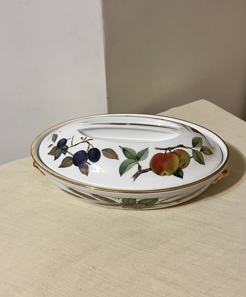 Royal Worchester Evesham Tureen
