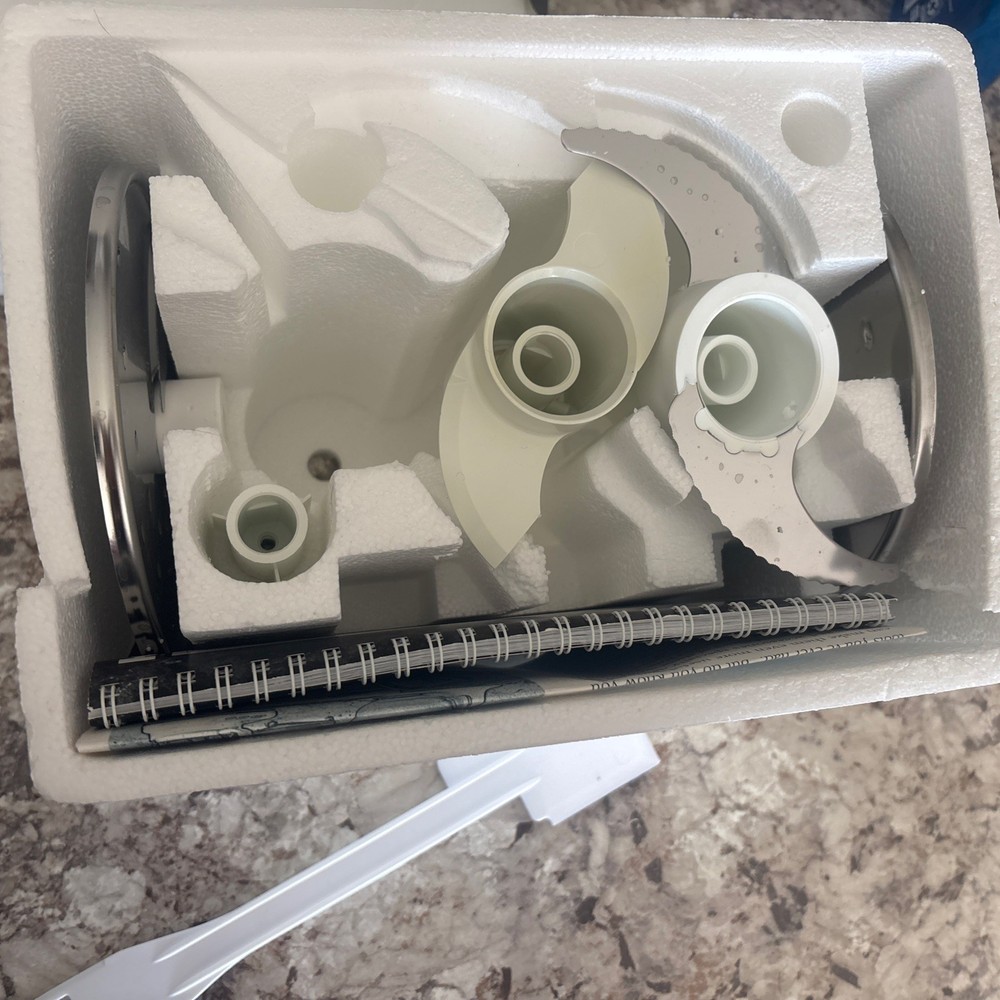 KitchenAid KFP500WH Classic 9 Cup Food Processor White Complete Set W/Box EUC