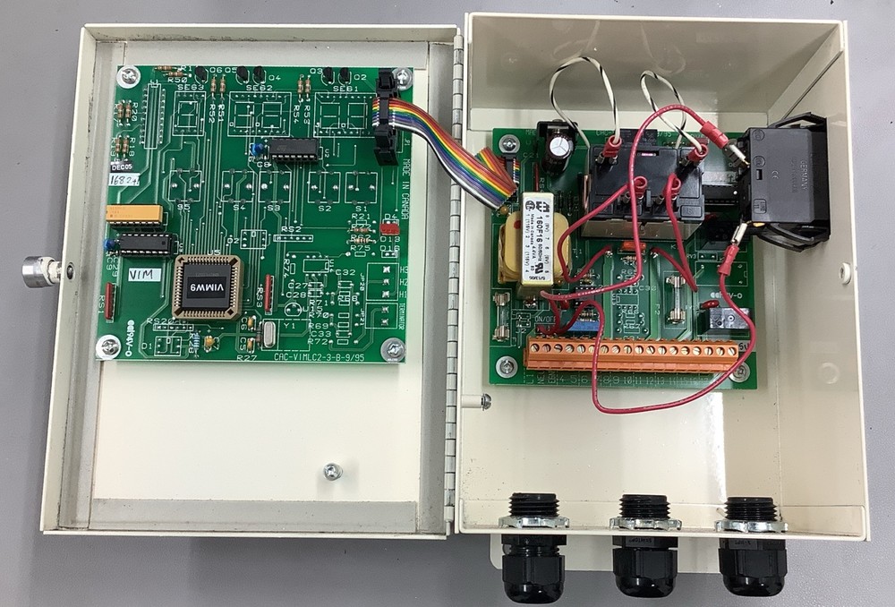 Mould-Tek VIM-501P 115V Digital Panel Vacuum Loader Control (B542)