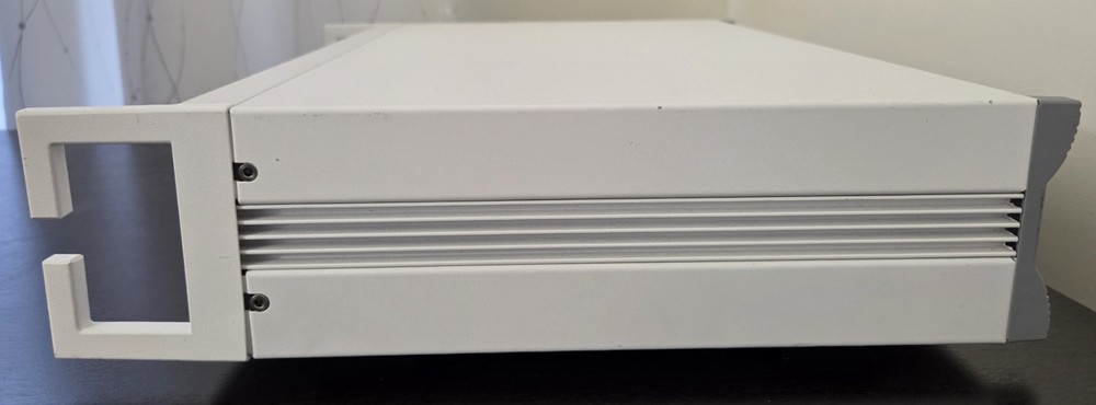 Zurich Instruments HF2LI Lock-In Amplifier – MFK, PLL, PID Options Enabled